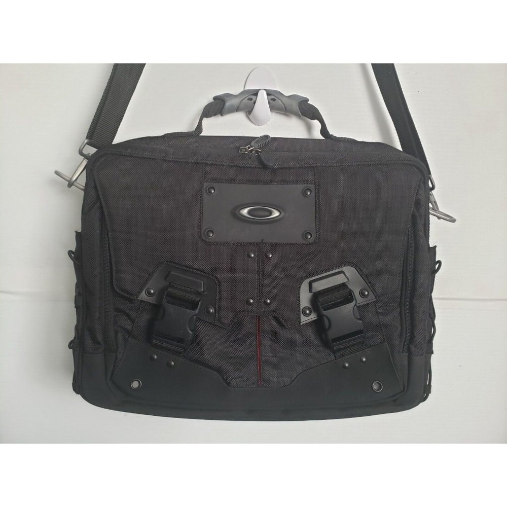 OAKLEY Shoulder Bag travel work sport laptop black pockets dividers heavy clips